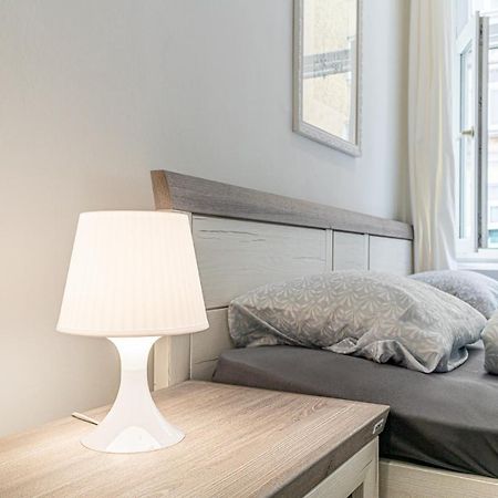 9 Min From City Center - Lovely Studio Near U1 Reumannplatz Bécs Kültér fotó