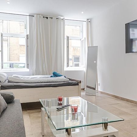 9 Min From City Center - Lovely Studio Near U1 Reumannplatz Bécs Kültér fotó