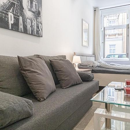 9 Min From City Center - Lovely Studio Near U1 Reumannplatz Bécs Kültér fotó