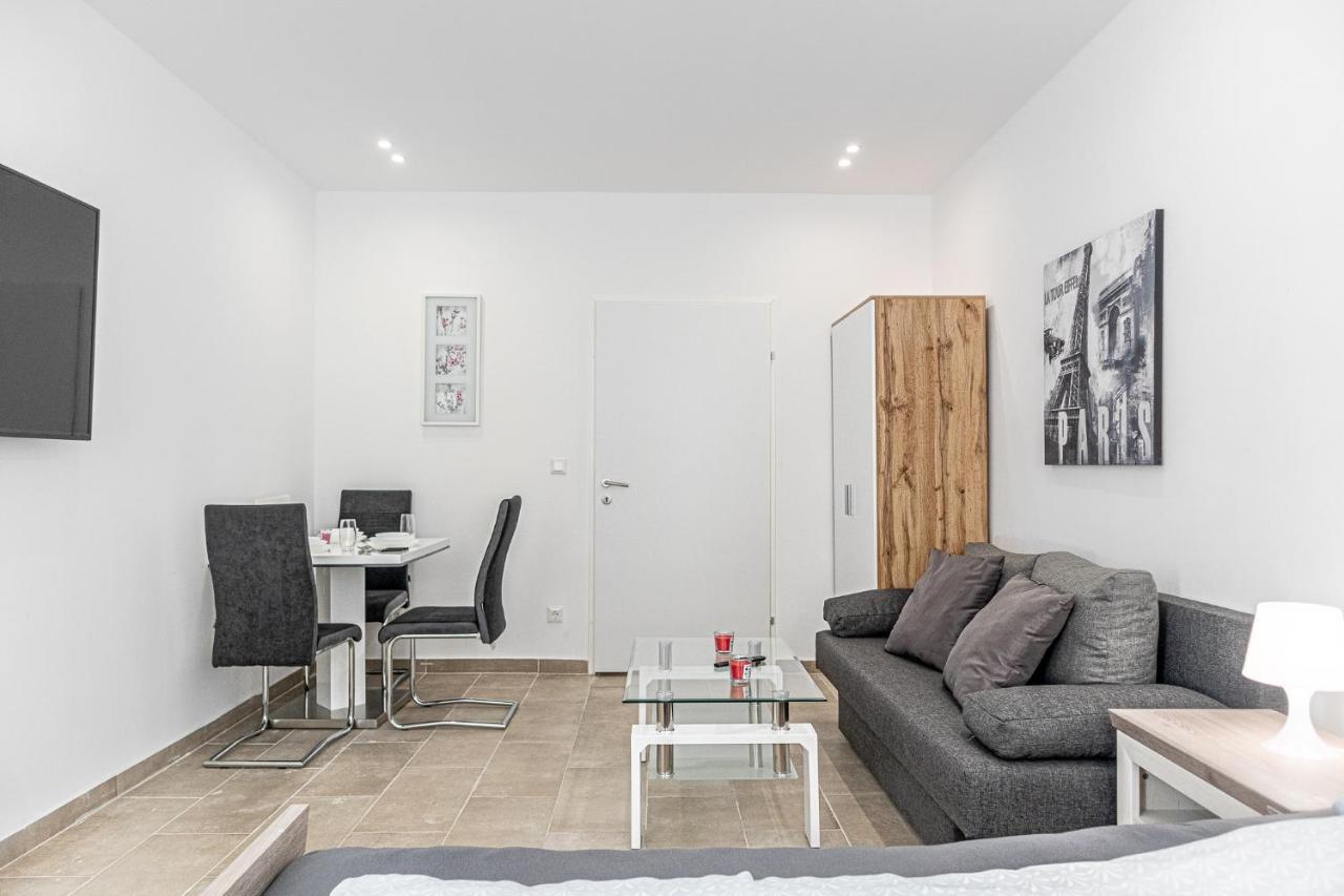 9 Min From City Center - Lovely Studio Near U1 Reumannplatz Bécs Kültér fotó