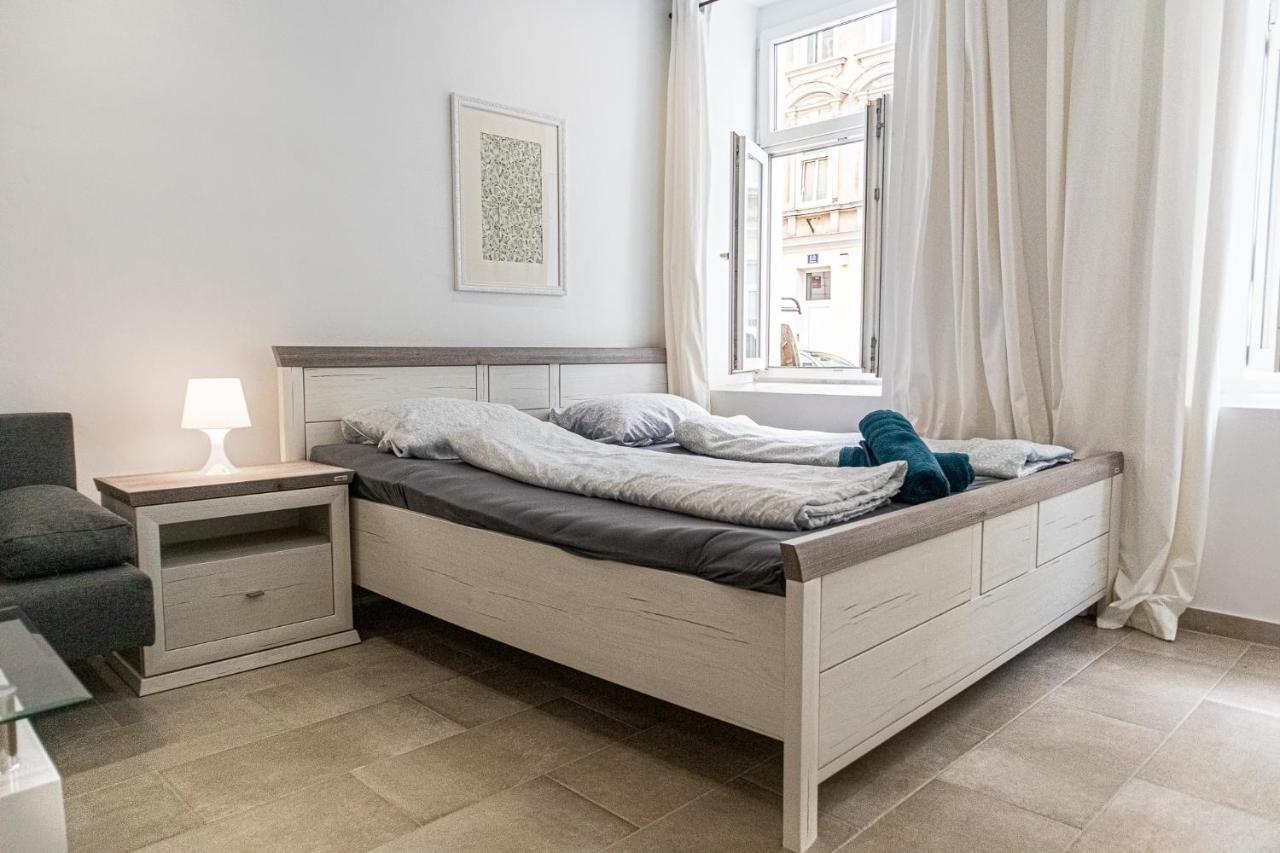 9 Min From City Center - Lovely Studio Near U1 Reumannplatz Bécs Kültér fotó